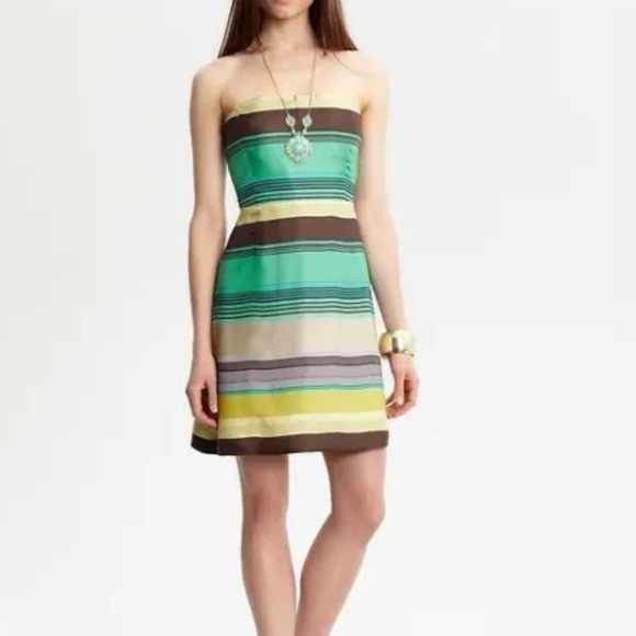 Banana Republic Silk Strapless Striped Dress - Size 4 - Picture 1 of 10